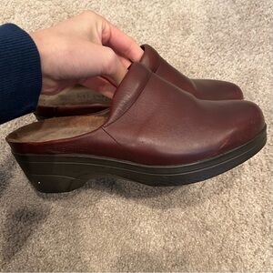 Mephisto Clogs